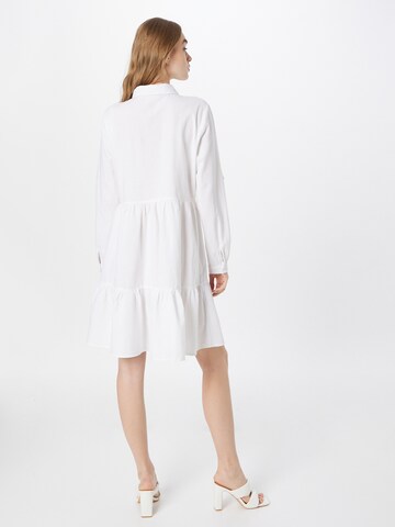 Robe-chemise 'Naya' Kaffe en blanc