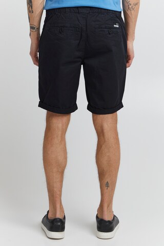 11 Project Regular Chinoshorts 'PRSivert' in Schwarz