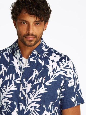 Regular fit Camicia di TOMMY HILFIGER in blu
