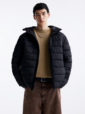 Pull&Bear Between-season jacket in Black: front