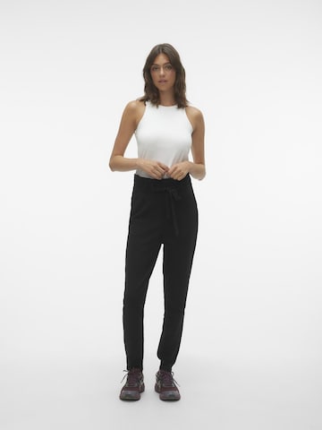 Vero Moda Tall Slimfit Hose 'Eva' in Schwarz