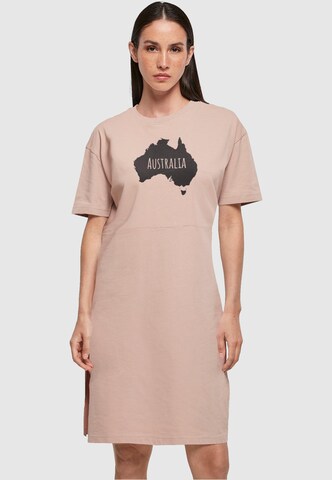 Merchcode Dress 'Australia' in Pink: front