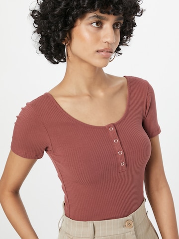 PIECES T-Shirt 'PCKitte' in Rot