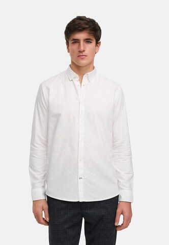 Fit confort Chemise Kronstadt en blanc : devant