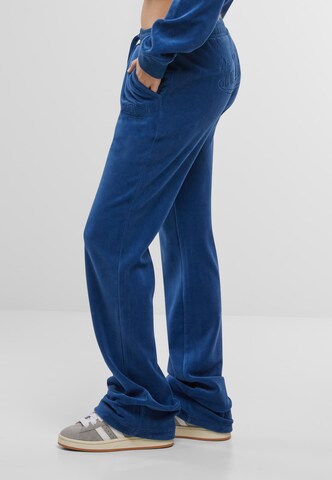 regular Pantaloni 'Elya' di Von Dutch Originals in blu