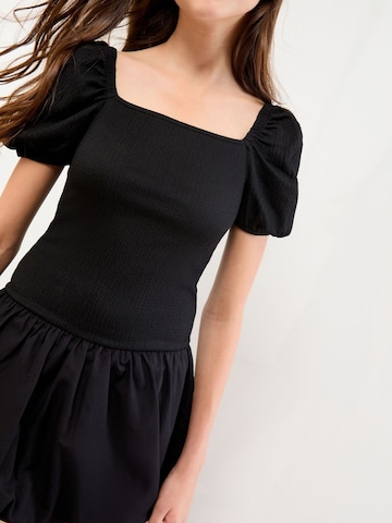 Lipsy Klänning i svart