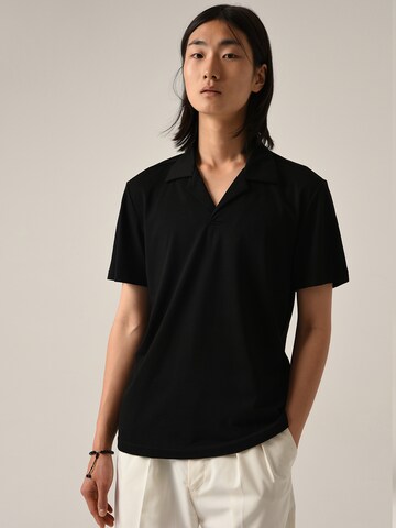 Antioch Bluser & t-shirts i sort: forside
