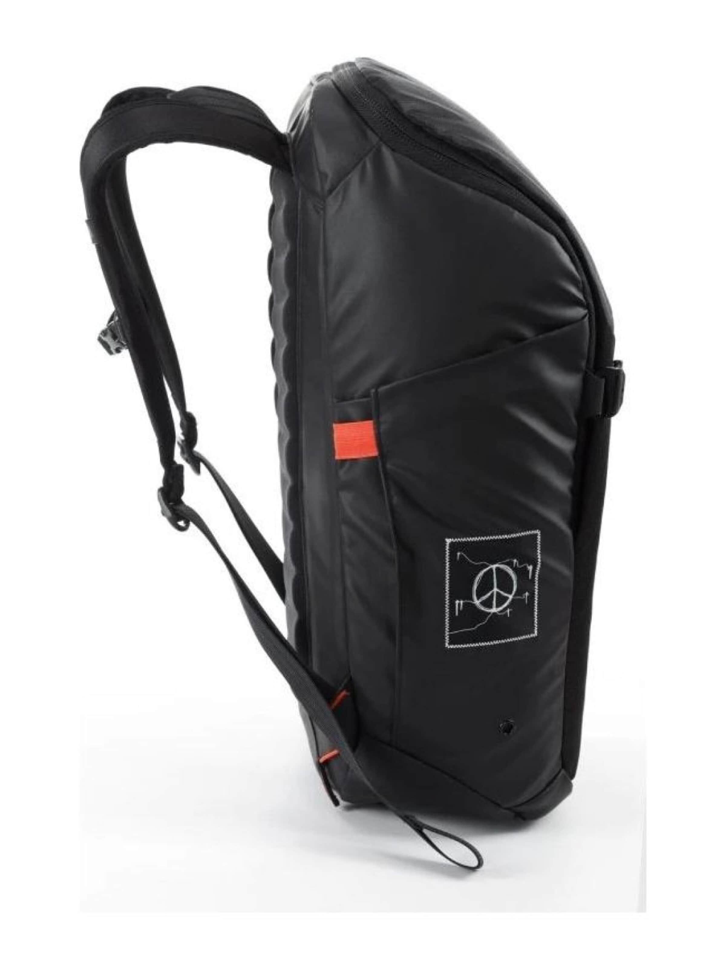 NITRO Backpack in Black
