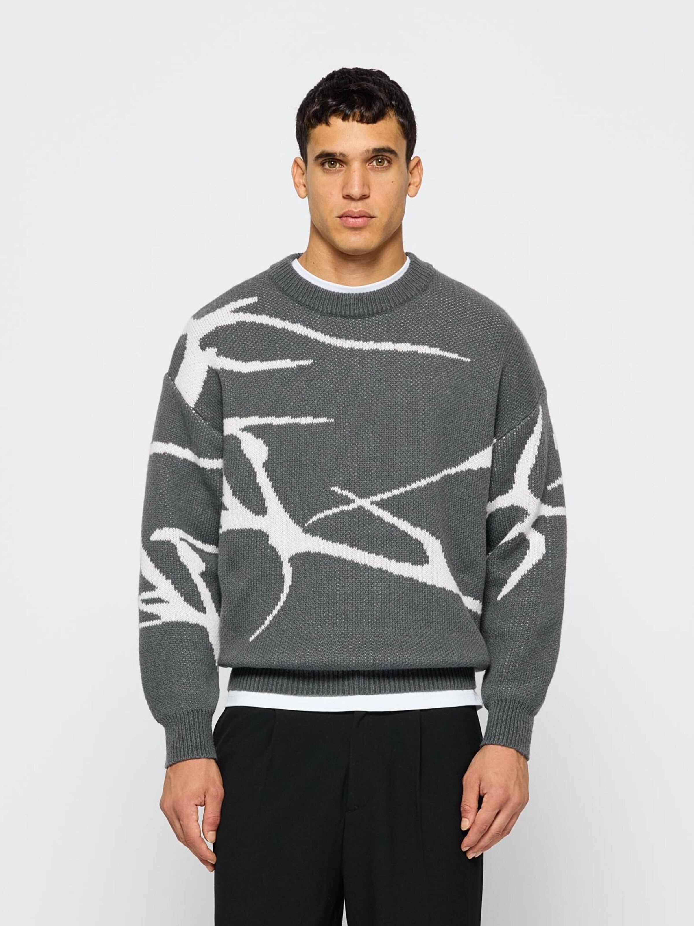 Burocs Pullover‌‌‌‌‌‌‌ in Grau: Vorderseite
