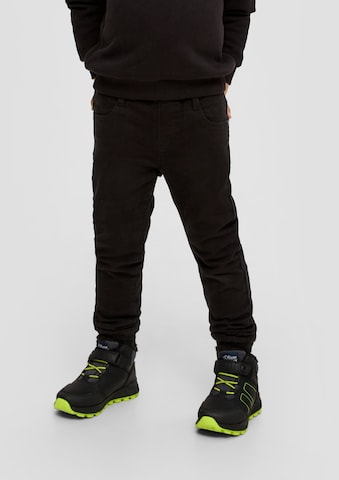 s.Oliver Tapered Jeans in Black: front