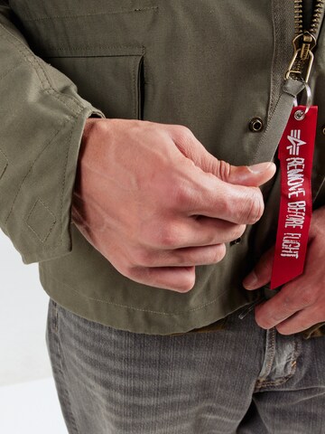 ALPHA INDUSTRIES Демисезонная куртка 'Studio M-65' в Зеленый