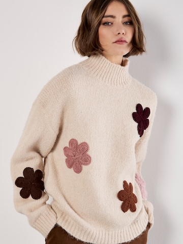 Apricot Sweater ' ' in Grey: front