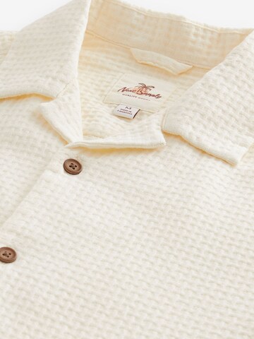Next - Ajuste regular Camisa en beige