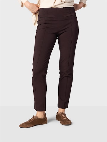 NAULOVER Slimfit Pressveckad byxa ' ' i brun: framsida