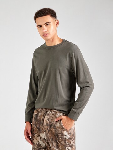 T-Shirt 'ESSENTIAL' Abercrombie & Fitch en gris : devant