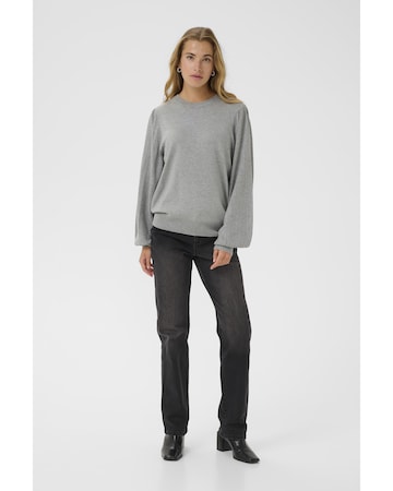 Kaffe Pullover i grå