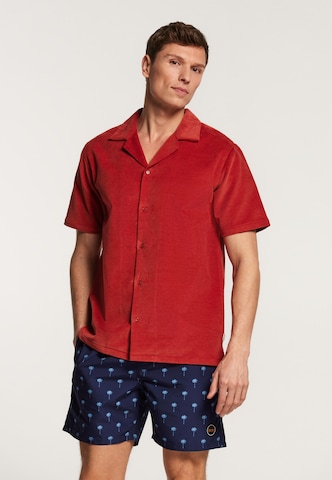 Coupe regular Chemise 'Dave' Shiwi en rouge : devant