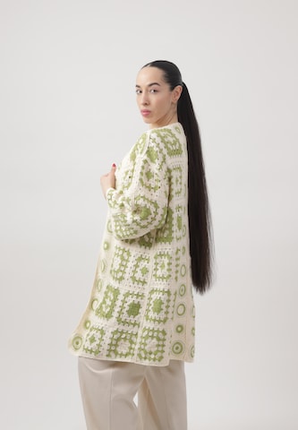 Elara Cardigan i grøn