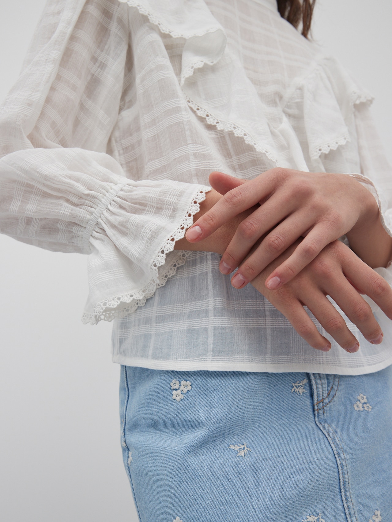 EDITED Blusa 'Freyja' blanco cáscara de huevo