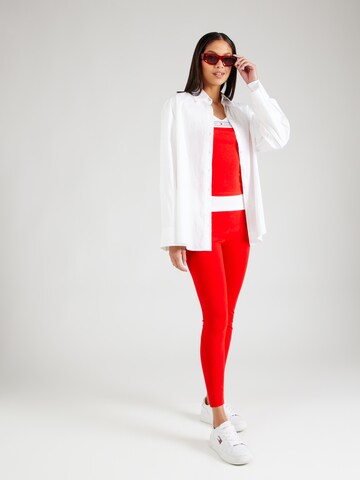 Tommy Jeans - Top en rojo