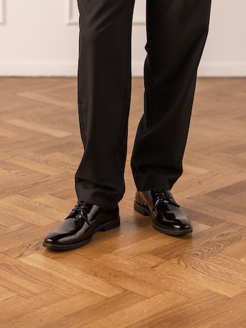MANFIELD Schnürschuh 'Derby' in Schwarz: Vorderseite