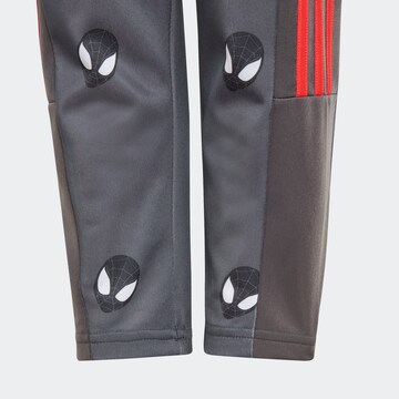 ADIDAS PERFORMANCE Slimfit Sporthose 'Marvel Spider-Man' in Grau