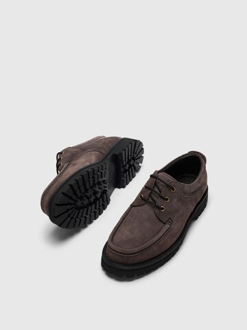 SELECTED - Zapatos con cordón en gris