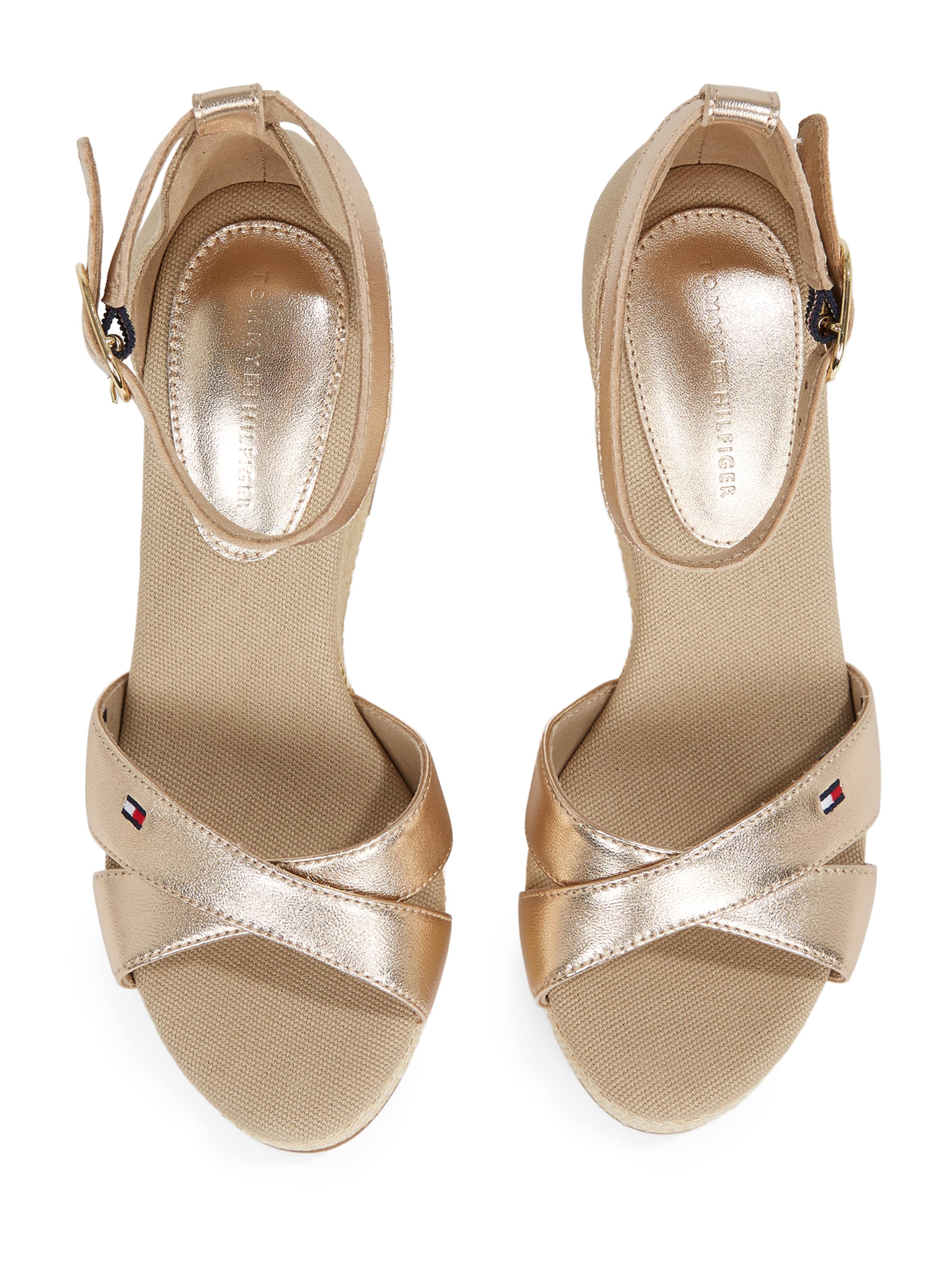 TOMMY HILFIGER - Sandálias com tiras em ouro