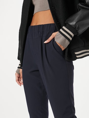 Kaffe Skinny Pleat-Front Pants 'Jillian' in Blue