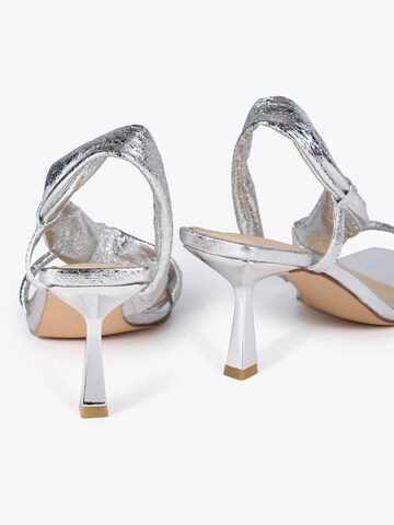 Lola Casademunt - Sandalias con hebilla en plata