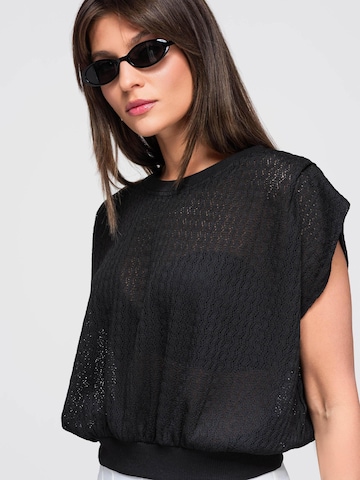 Ombre Blus i svart