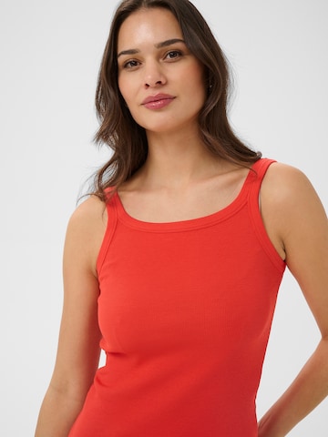 Top 'KACarna' de la Kaffe pe roșu