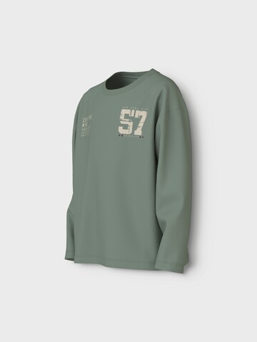 Tricou 'NKMVICTOR' de la NAME IT pe verde