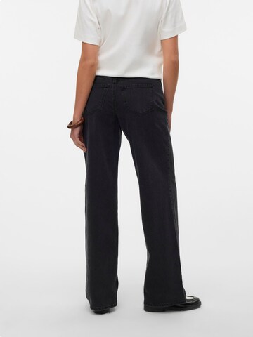 VERO MODA Regular Jeans 'VMFaye' in Zwart