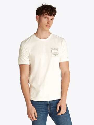 TOMMY HILFIGER Тениска в бежово: отпред