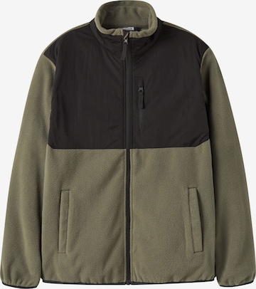 TWO SOON - Chaqueta polar en verde: frente