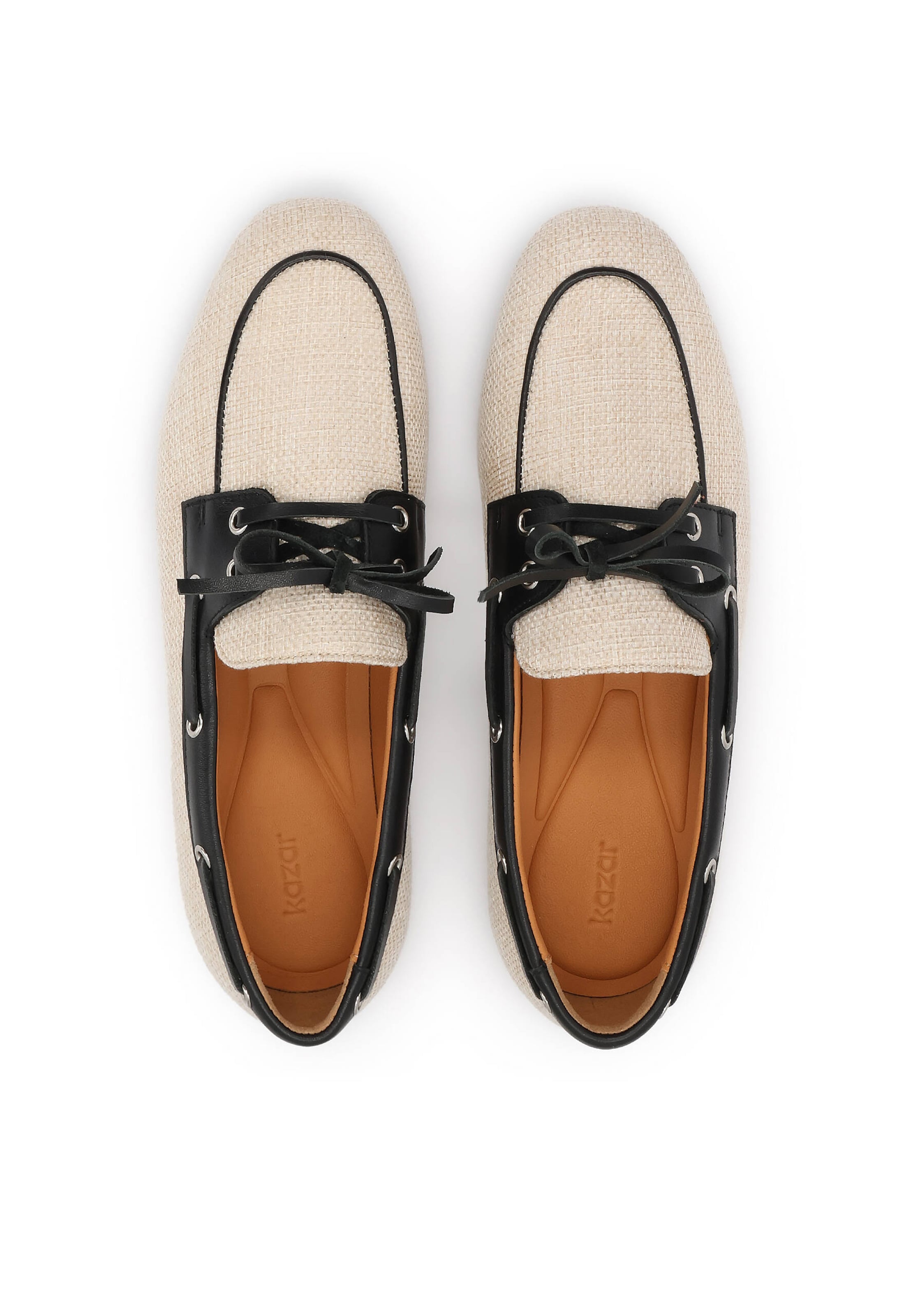 Chaussure à lacets Kazar en beige