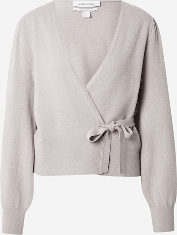 & Other Stories Strickjacke in Beige: Vorderseite