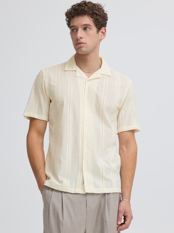 Casual Friday - Regular Fit Camisa 'CFGRADEY' em branco: frente