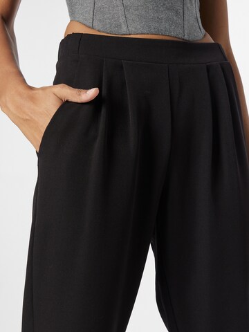 minimum Tapered Pleat-Front Pants 'SOFJA 2.0' in Black