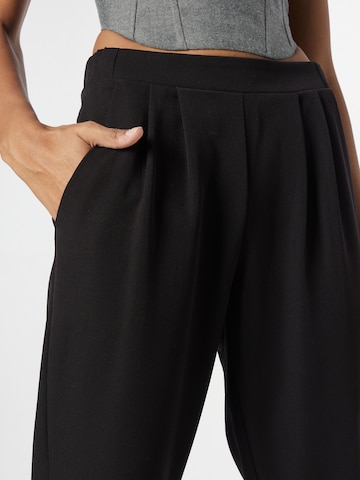 minimum Tapered Pleat-Front Pants 'SOFJA 2.0' in Black