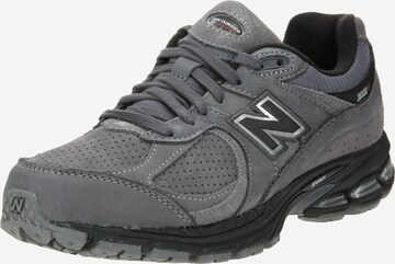 Baskets basses '2002R' new balance en gris : devant