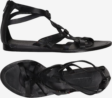 NAPAPIJRI Sandalen 38 in Schwarz: Vorderseite