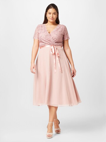 SWING Curve Cocktail Dress in Pink: front