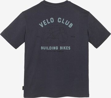 recolution T-shirt 'APOSERIS VELO CLUB' i grå