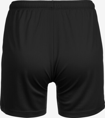 UMBRO Loosefit Sportshorts 'Club' in Schwarz