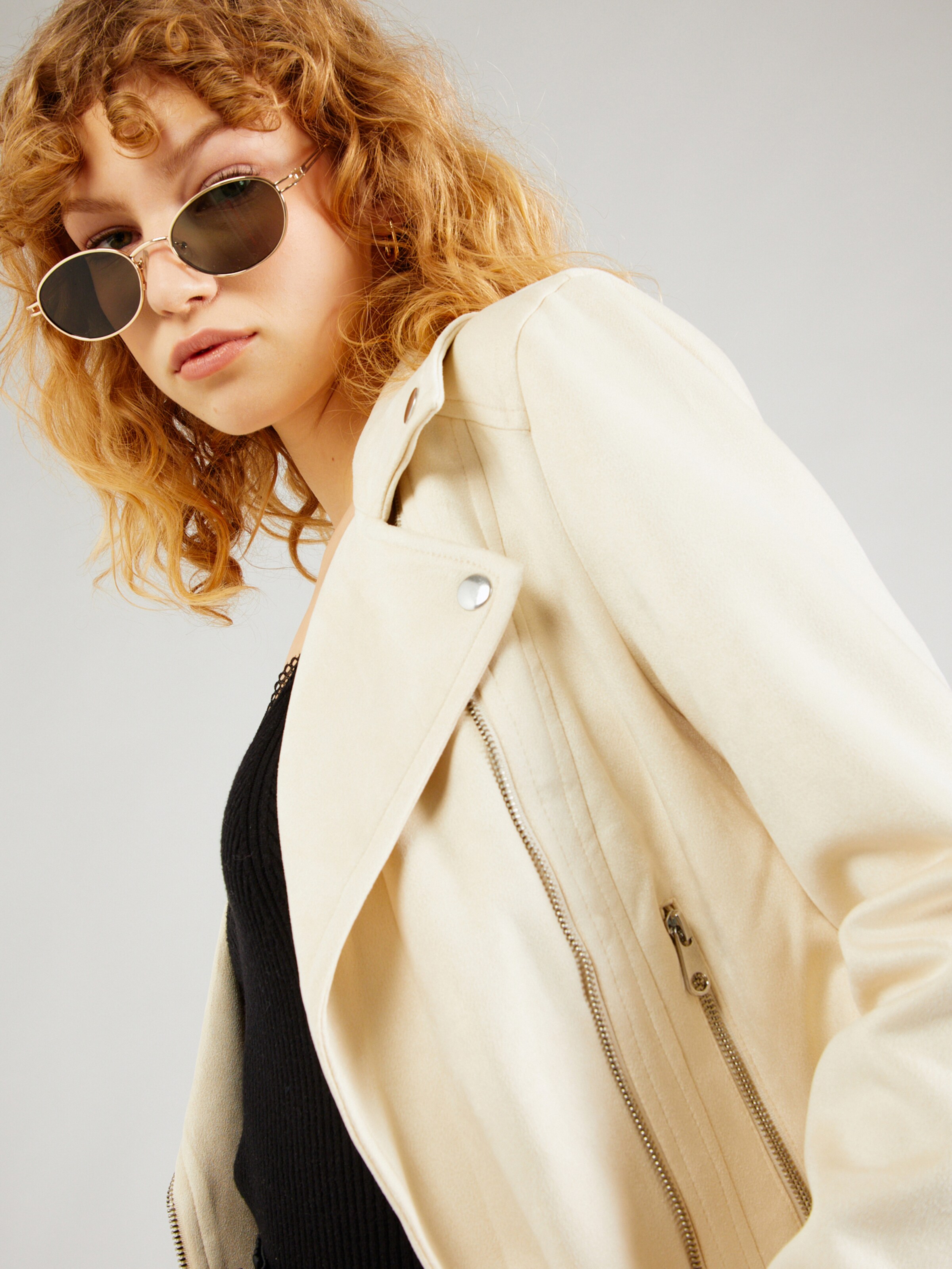 VERO MODA Between-Season Jacket 'Jose' in Cream, Kitt | ABOUT YOU