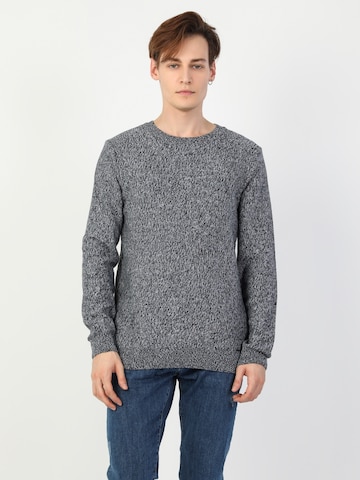 Colin's Trui in Blauw: voorkant