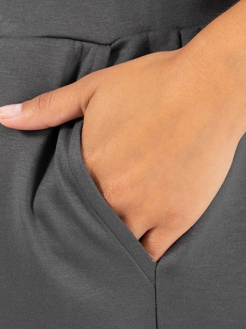 Smilodox Loosefit Hose 'Luvia' in Grau