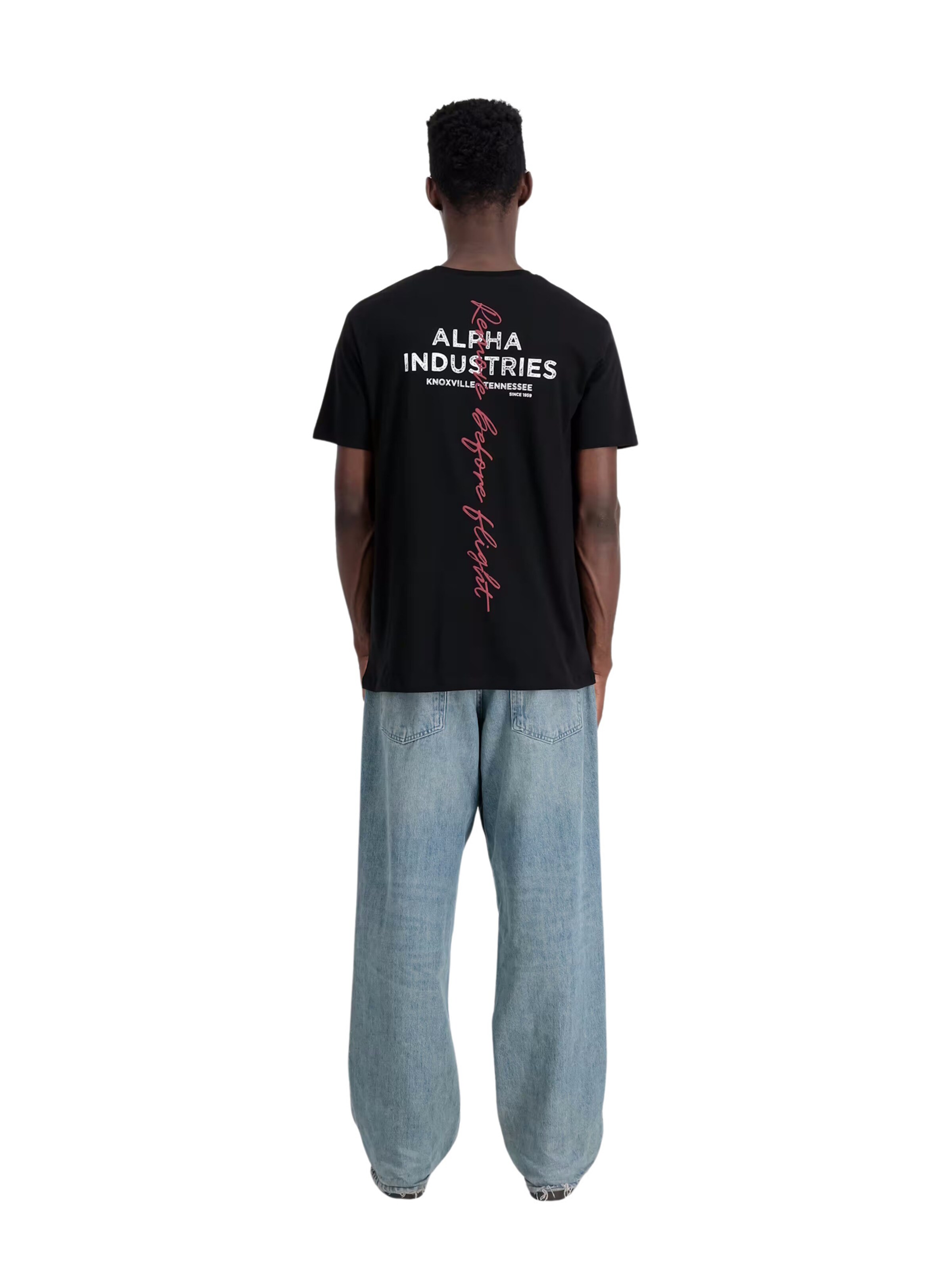 ALPHA INDUSTRIES T-Shirt 'Signature' in Schwarz